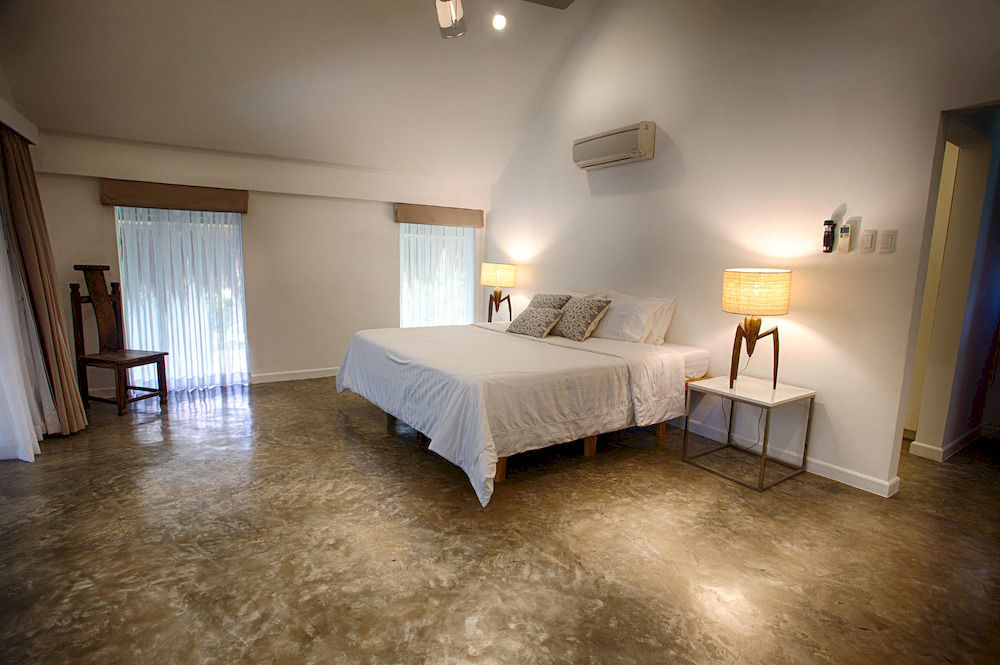 Salaya Beach Houses Dumaguete City Exterior foto